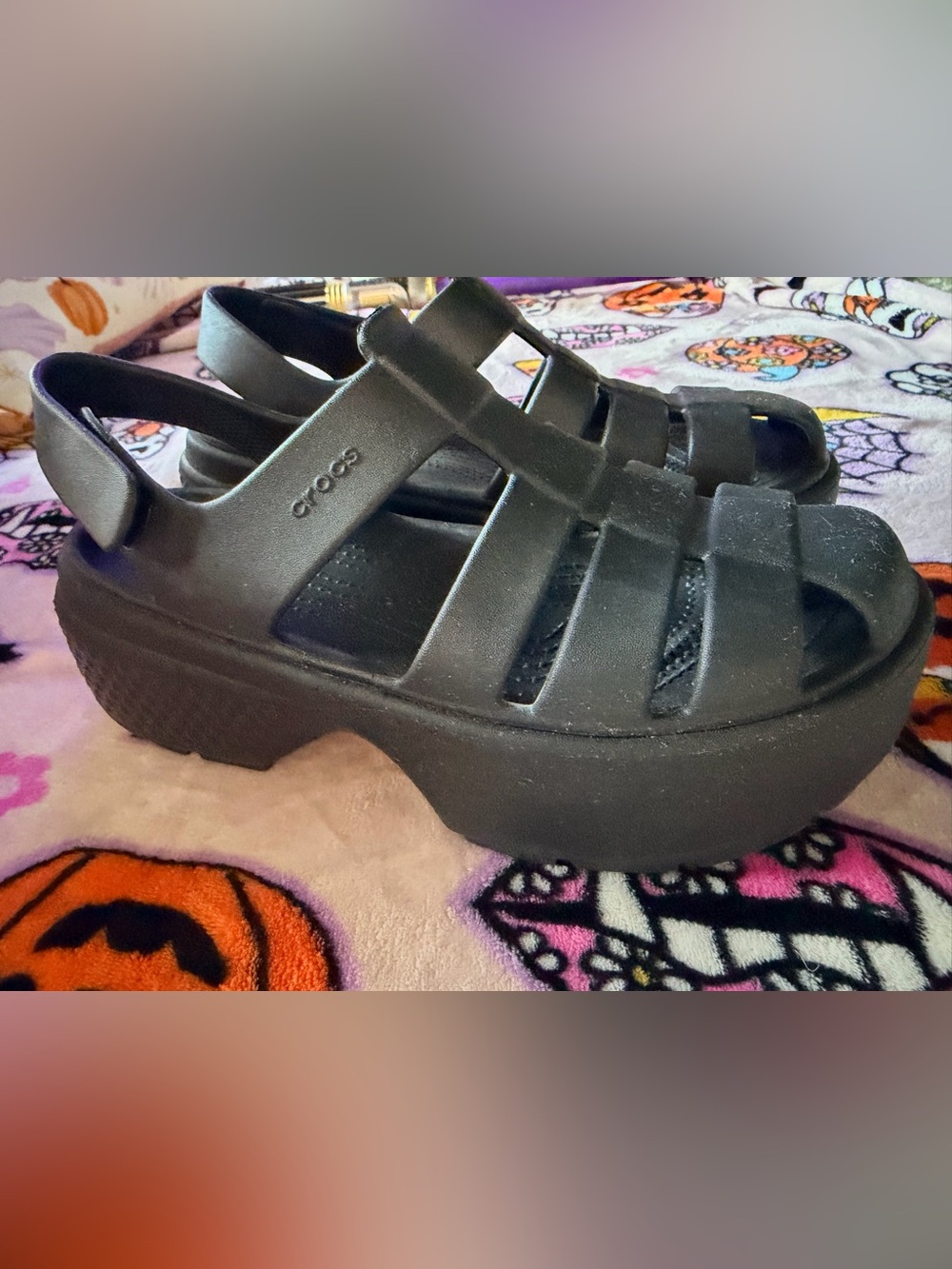 CROCS Black Platform Fisherman-Style Sandals